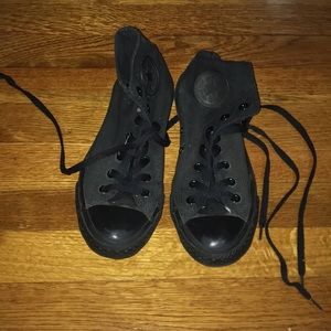 Black converse